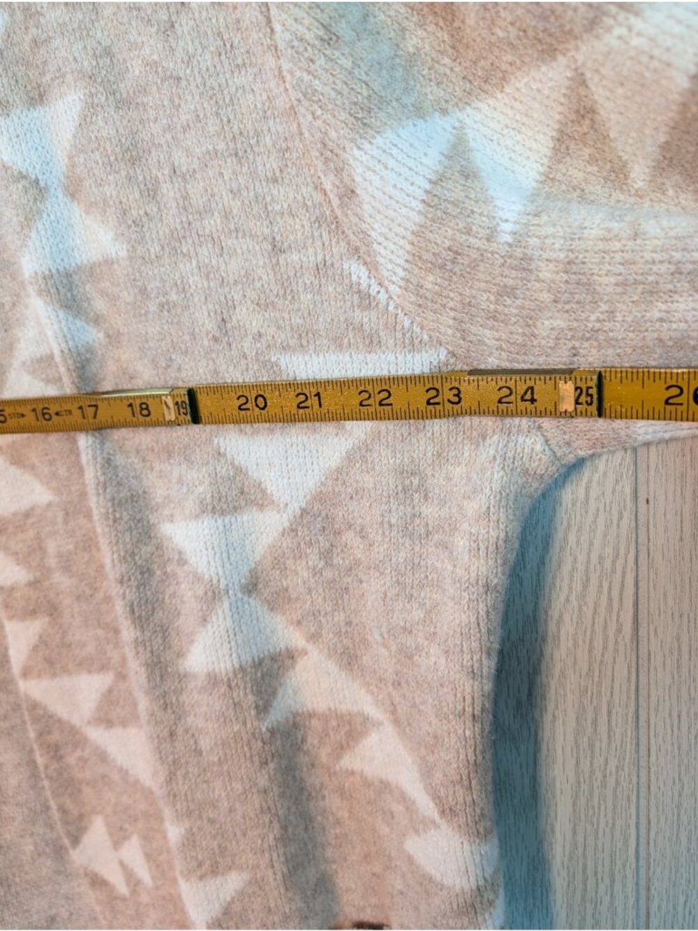 FRYE Beige White Knit Cardigan Sweater Geometric Pattern Long Sleeve Large - Picture 7 of 8